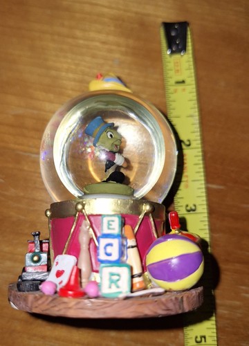 Vtg disney snow globe jiminy - snow,